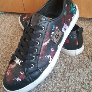 Sneakers by Guess